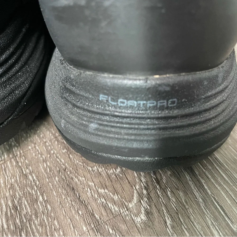 Merrell Kids Black and Gray Boots